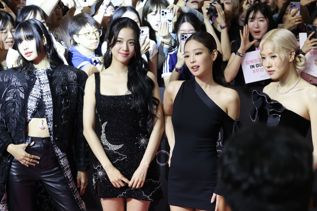 클릭 e종목]YG엔터·YG플러스, 주가 동반 상승‥보유IP 매출 확대 기대