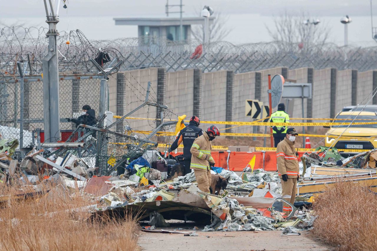 지구촌 오늘] 무안 공항 여객기 폭발 사고로 179명 사망…지미 카터 전 미국 대통령 향년 100세로 별세, image size:1280x853