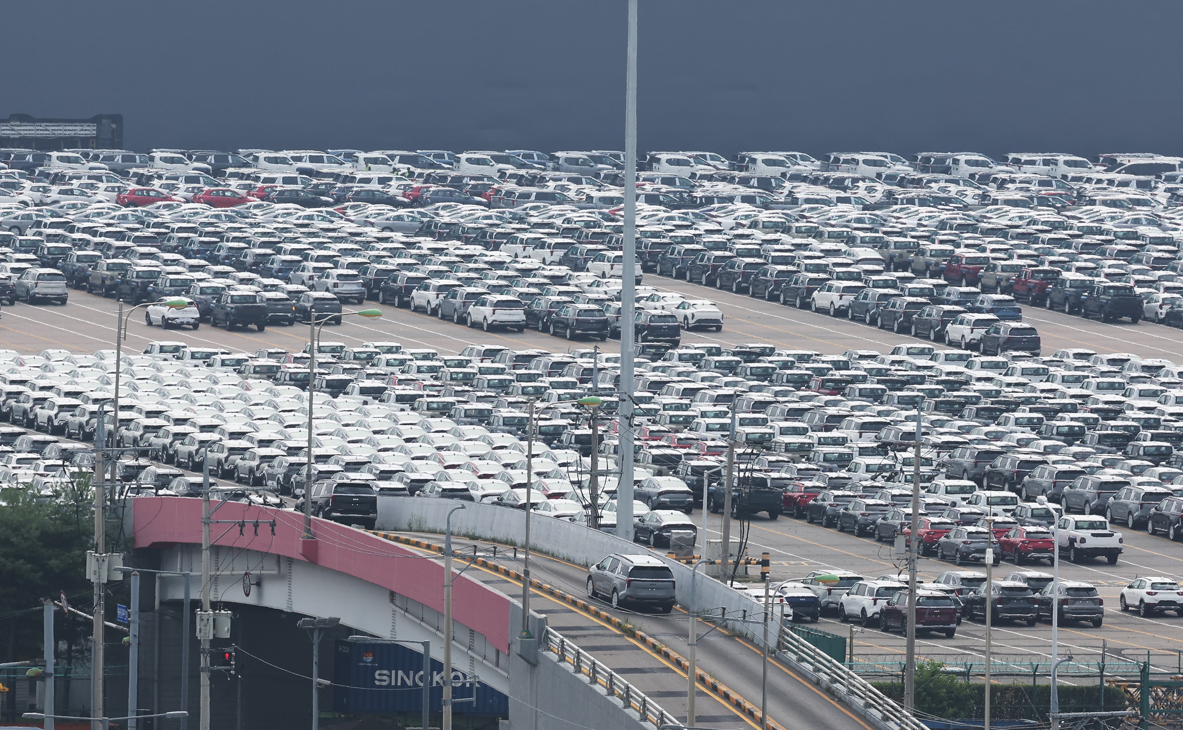 투자노트] 도요타처럼… 현대차·기아, 관세 덜고 달릴 수 있을까